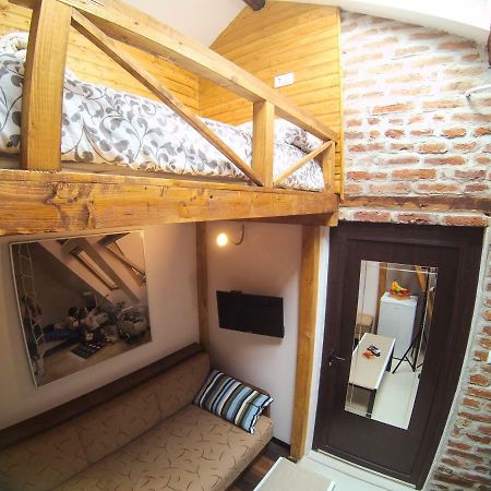 Vitosha Blvd - Attic Studio صوفيا المظهر الخارجي الصورة