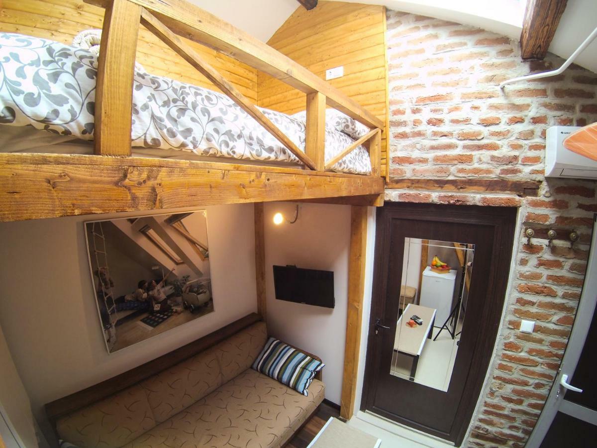 Vitosha Blvd - Attic Studio صوفيا المظهر الخارجي الصورة